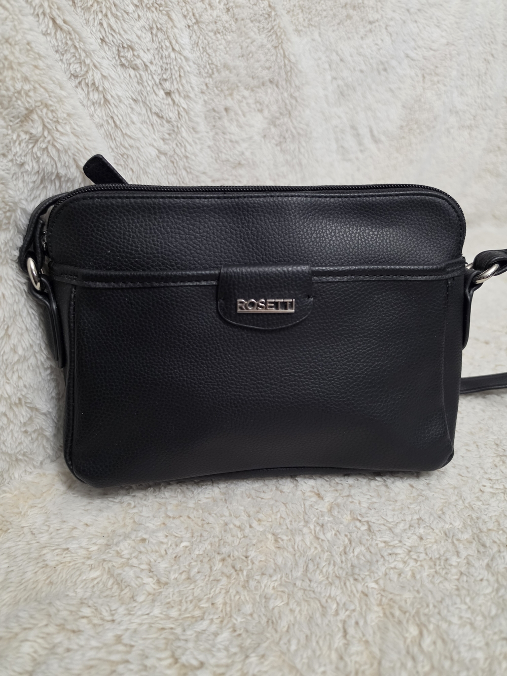 Rosetti Black Pebbled Vegan Leather Crossbody Bag Silver Hardware Travel Minimal